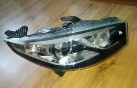 Фара передня права Chery Tiggo 3 Aftermarket T11-3772020CA