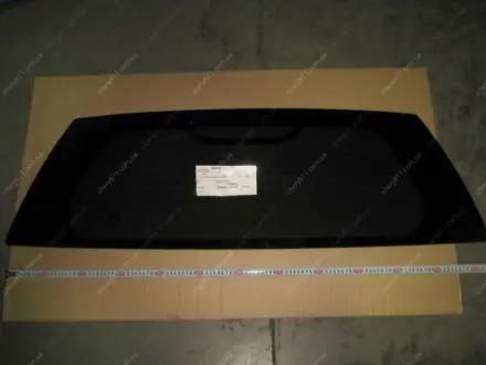 Стекло задней двери MK2 GEELY 1018006201