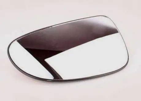 Стекло зеркала заднего вида левое CHERY A13-8202011