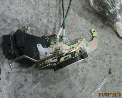 Замок двері передньої L (без кожуха) MK GEELY 1018005289-2