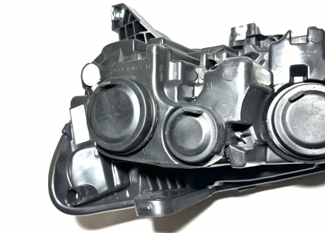 Фара передняя седан R Geely NEW EC7 KLM Auto Parts 1067004758