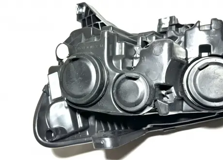 Фара передняя правая (Рестайлинг) Geely Emgrand EC7 FL Aftermarket 1067004758