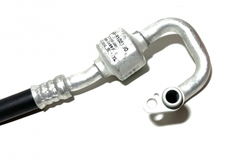 Патрубок кондиціонера Chery Tiggo 2 KLM Auto Parts J69-8108130