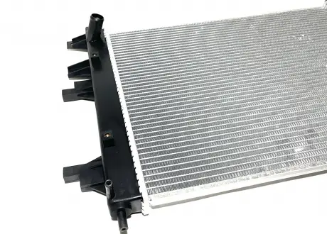 Радіатор охолодження двигуна (МТ) T15J69 Chery Arrizo 7 Aftermarket J42-1301110