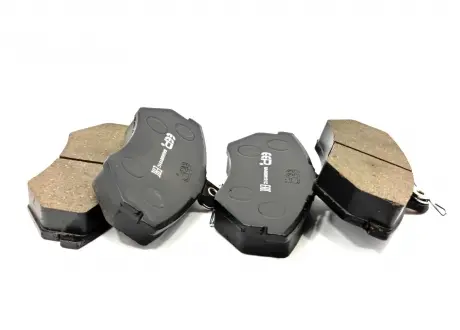 Колодки тормозные передние Chery Amulet EEP A11-3501080