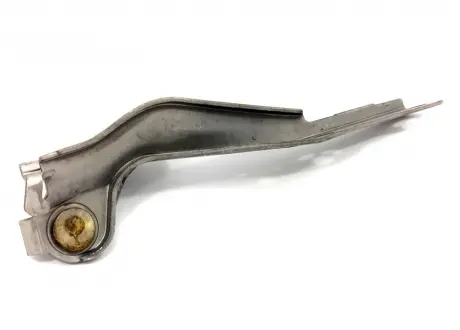 Петля капота R Geely MK/MK2/GC6 KLM KLM AutoParts 1012003542