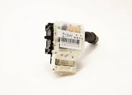 Переключатель подрулевой L Geely KLM KLM AutoParts 1017000636
