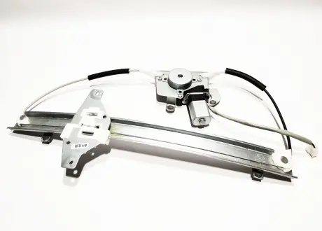 Стеклоподъемник двери задней (с мотором) L Chery Eastar KLM KLM AutoParts B11-6204110