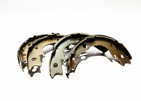 Колодки тормозные ручного тормоза (4 шт) Chery Elara/E5 KLM KLM AutoParts A21-3502210