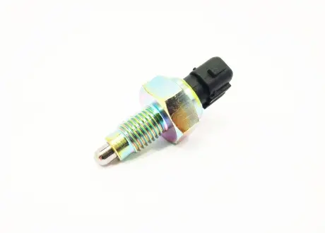 Датчик заднього ходу Chery KLM KLM AutoParts 020945415AA