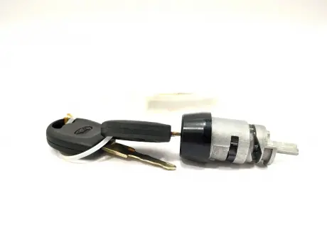 Замок зажигания (личинка с ключом) Chery Amulet KLM KLM AutoParts A11-8CB3704025AB
