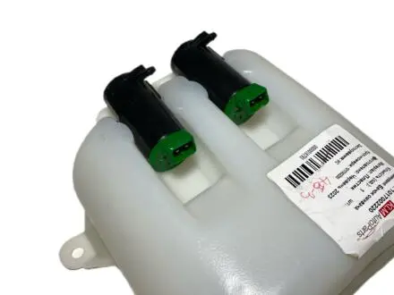 Бачок омивача скла (без моторів та кришки) Geely MK2 KLM KLM AutoParts 1017002220