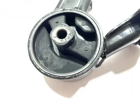 Подушка двигуна задня Geely EX-7 KIMIKO 1016004509
