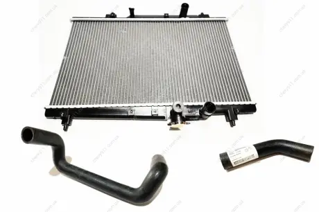 Радиатор охлаждения с патрубками Geely MK Cross KLM KLM AutoParts 1016003403-1016003339-1602200180