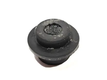 Подушка кріплення радіатора (нижня) Chery QQ KLM KLM AutoParts S11-1301313