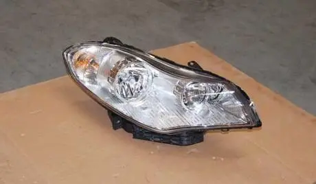 Фара передня R (элект. коректор) Chery ForzaKLM KLM AutoParts A13-3772020
