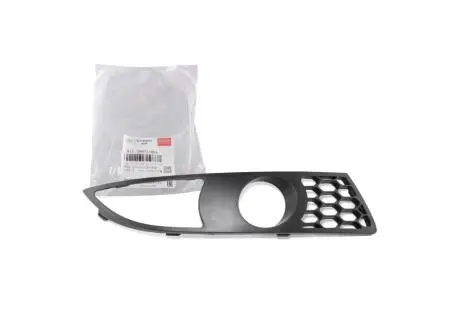 Решетка противотуманной фары R M11 CHERY M11-2803518BA