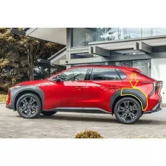 Накладка арки (расширитель) L заднего крыла BZ4X Toyota 756060R160