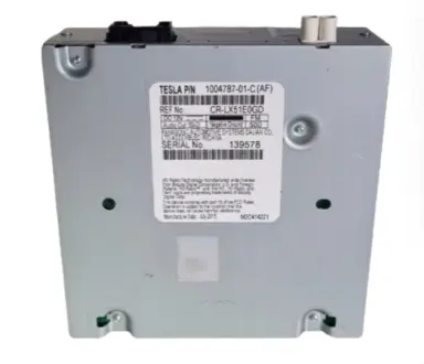 Блок управления магнитолой Model S 16-21, Model S 12-16 Б.У. TESLA 100478701-C