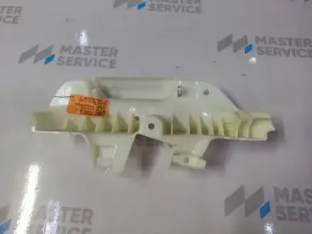 Кронштейн стойки средний внутренний верхний L Model 3 18-23 Б.У. TESLA 1103773-00-O