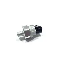 Датчик тиску оливи 1,8L Geely EC7 / EC7RV / EX7 / FC KLM KLM AutoParts 1033001900