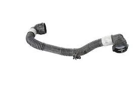 Патрубок охлаждающей жидкости Model 3 18-23 Б.У. TESLA 1077599-00-D