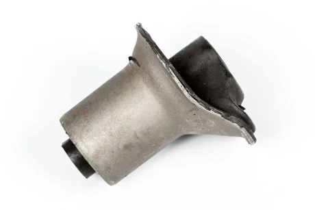 Сайлентблок задней балки Chery Amulet MAXGEAR A11-3301025